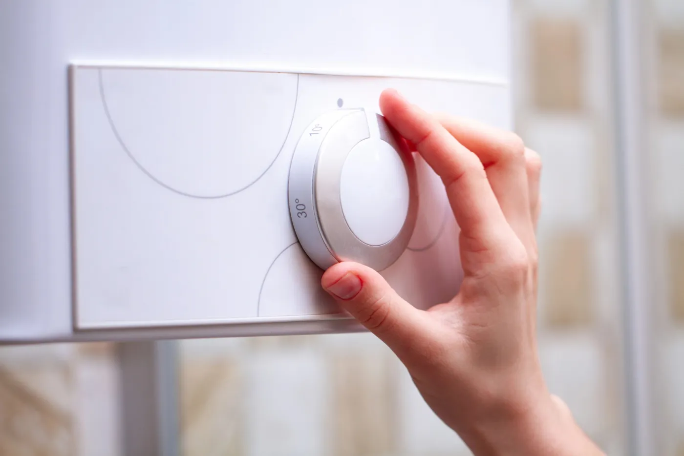 Réparation d'une chaudière Frisquet par un technicien chauffagiste